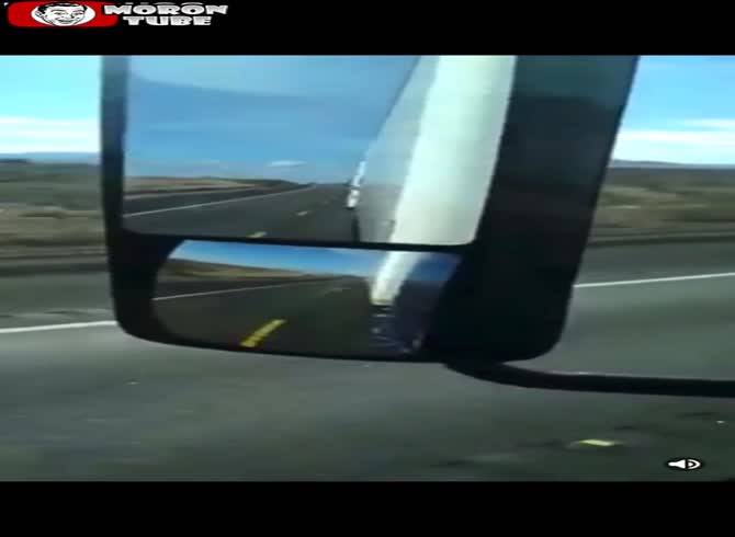 Video :When a heavy goods vehicle driver doubles, scores of people might be killed